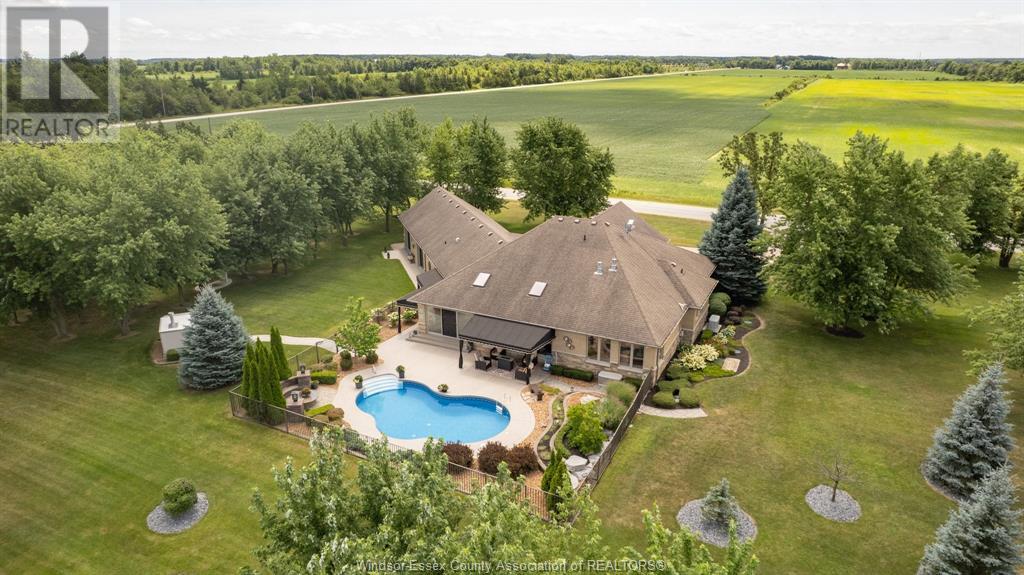 Photo 3 of 9800 9th Concession Road, Essex ON