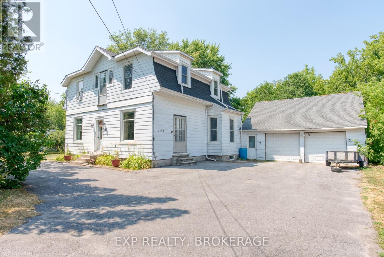 Photo 40 of 129 Dundas Street, Deseronto ON