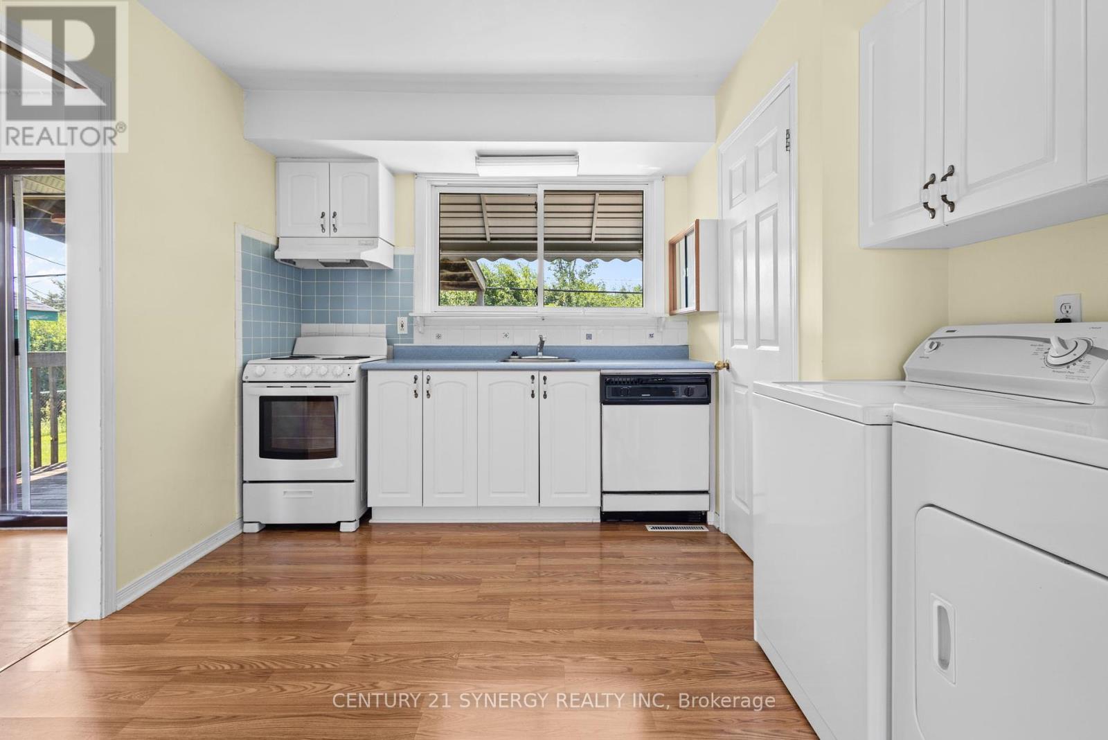 Photo 13 of 20 Parkside Crescent, Ottawa ON