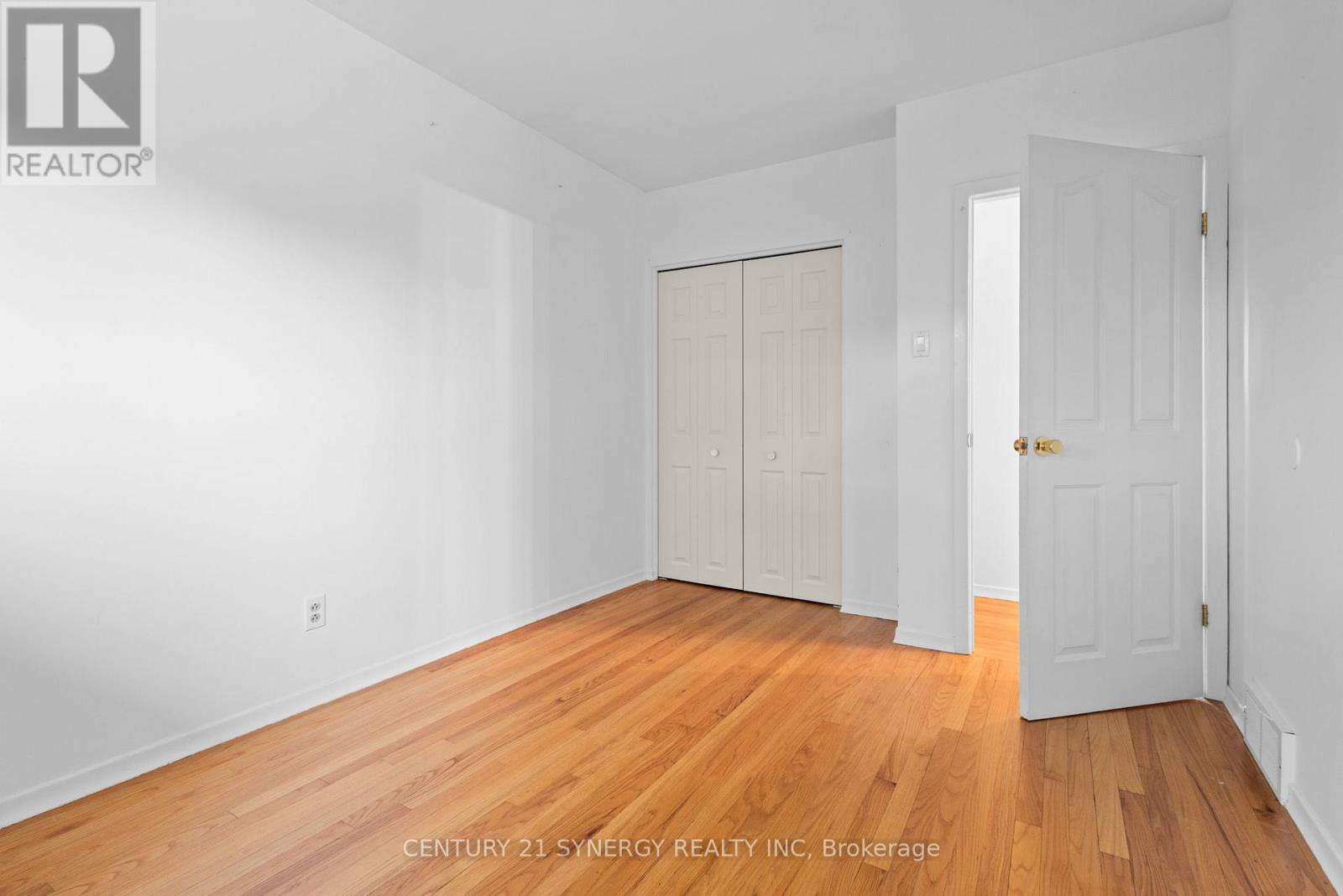 Photo 20 of 20 Parkside Crescent, Ottawa ON