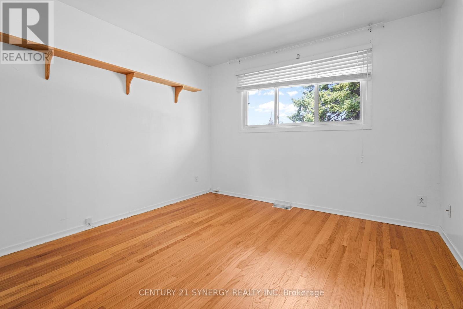 Photo 21 of 20 Parkside Crescent, Ottawa ON