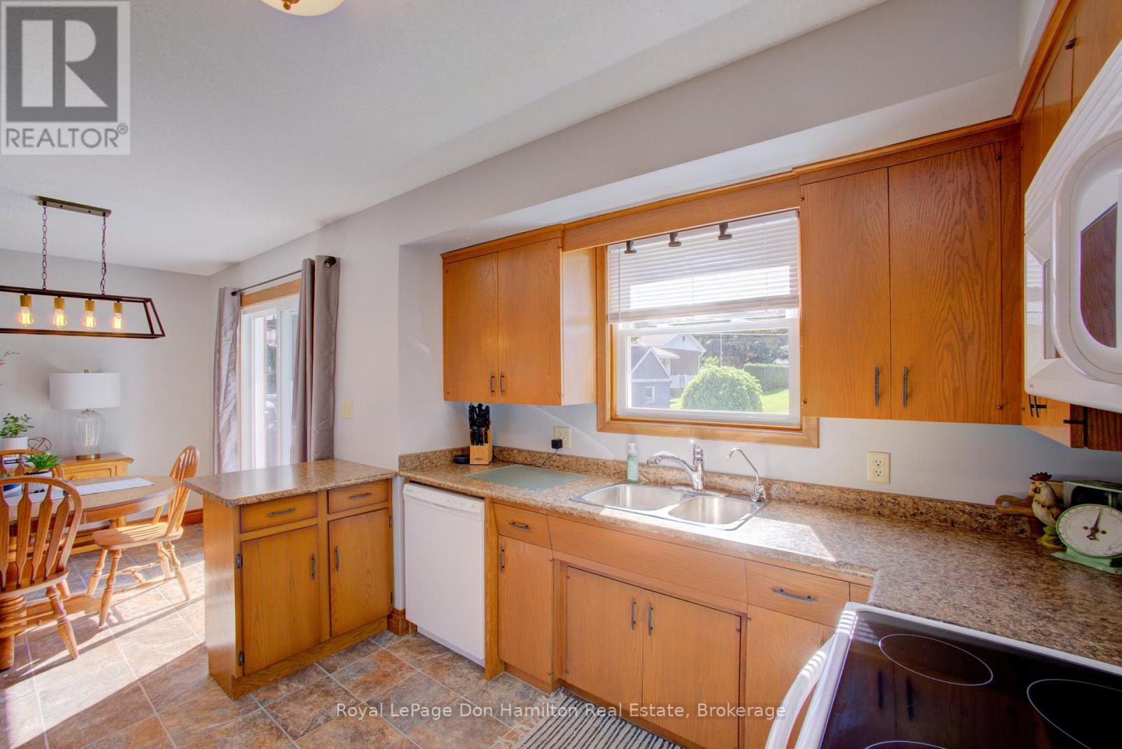 Photo 15 of 830 Barber Avenue N, North Perth ON