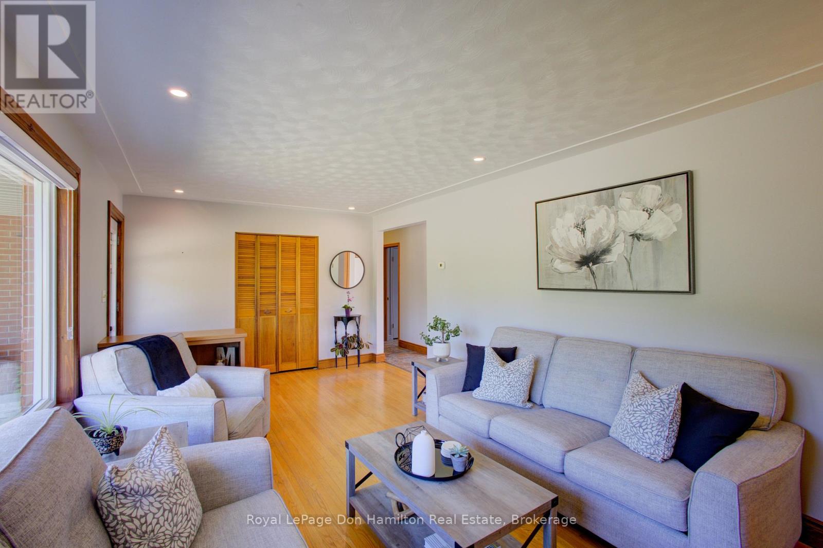 Photo 8 of 830 Barber Avenue N, North Perth ON