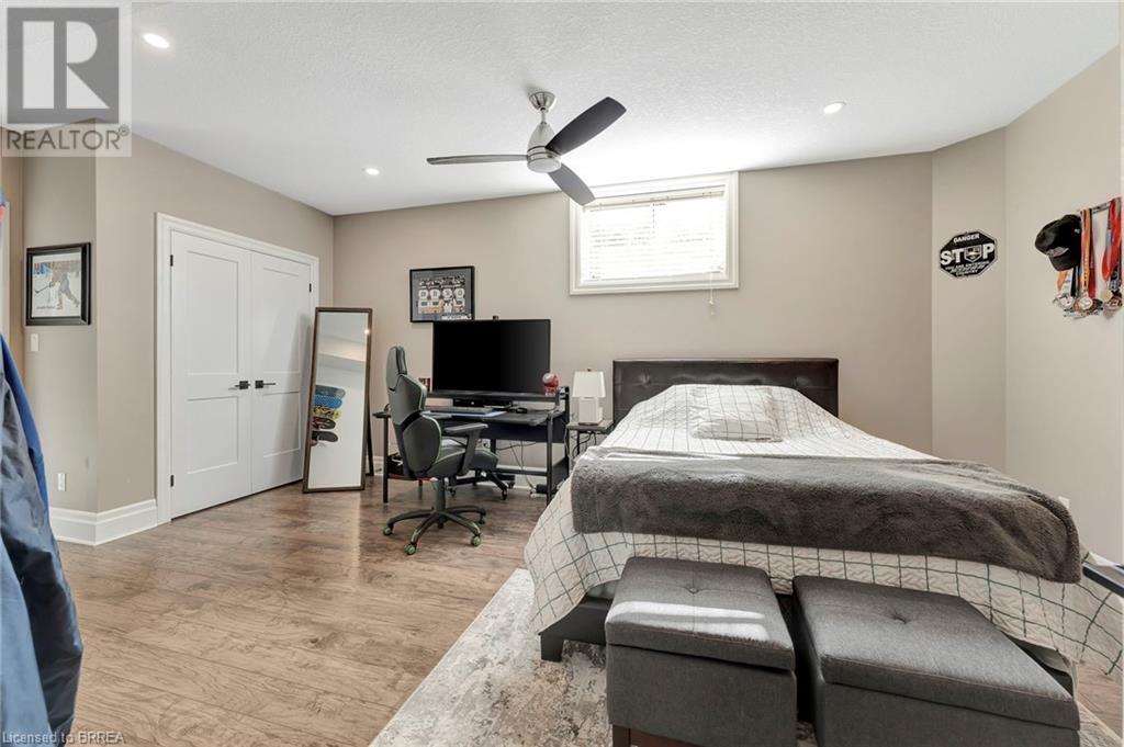 Photo 21 of 24 Tedley Boulevard, Brantford ON
