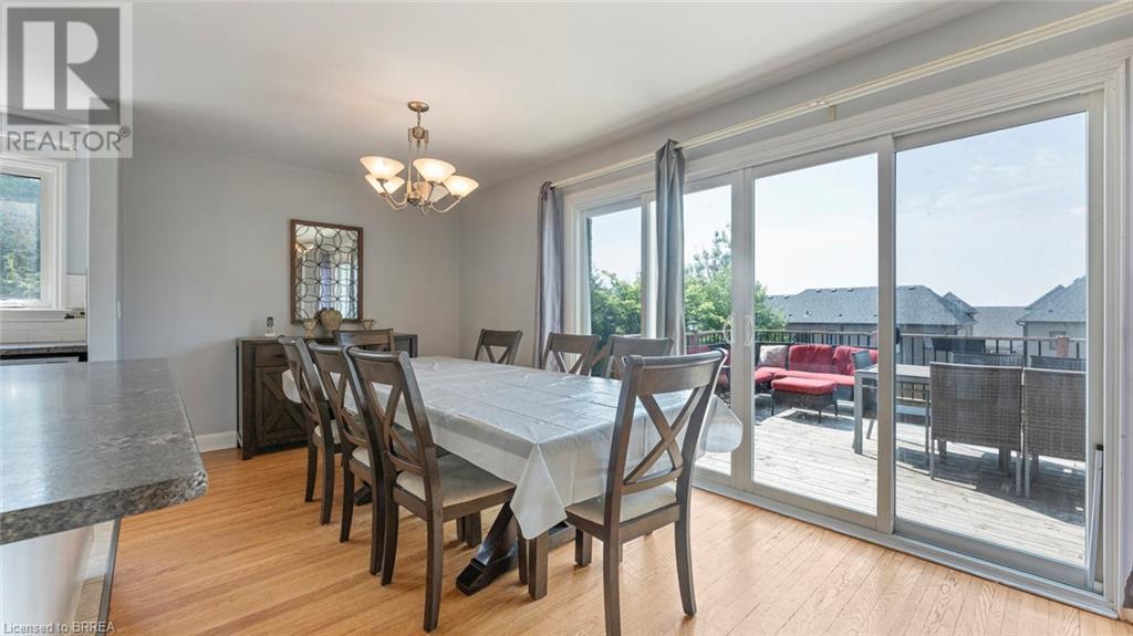 Photo 11 of 598 Colborne Street W, Brantford ON