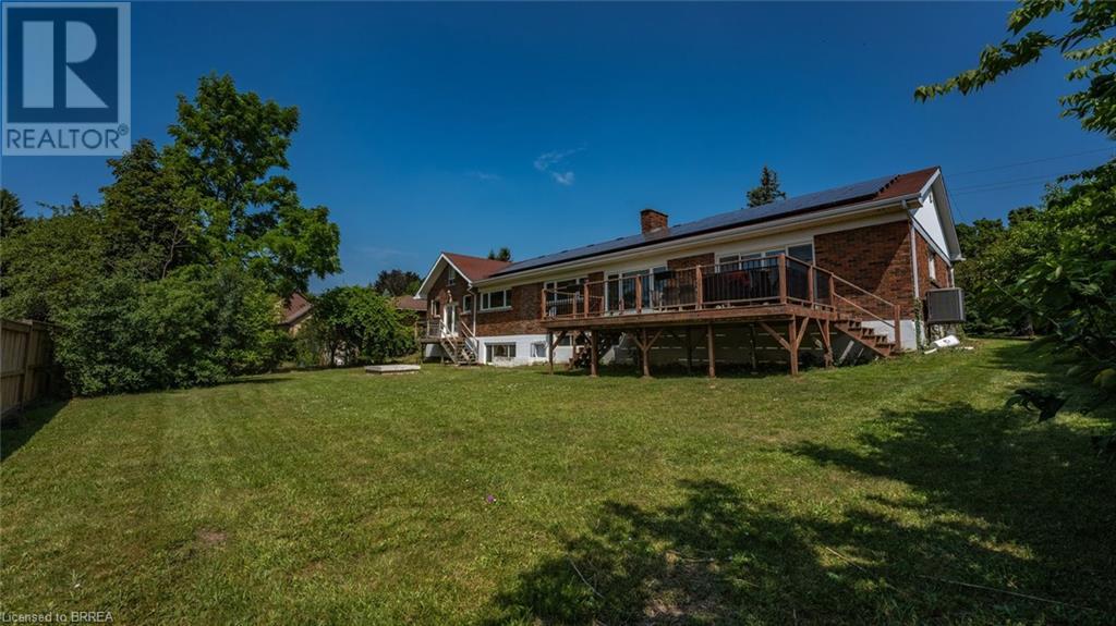Photo 30 of 598 Colborne Street W, Brantford ON