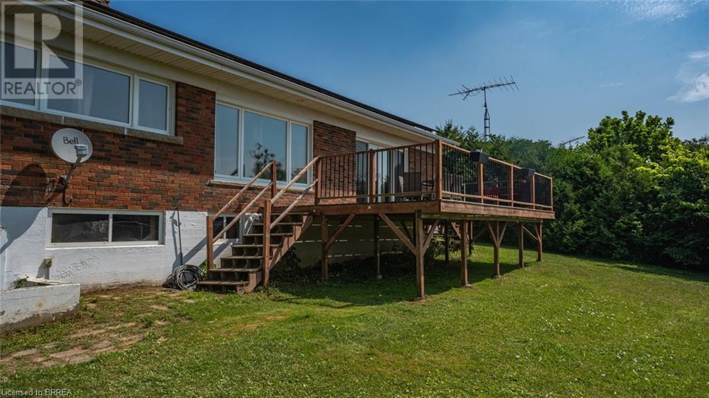 Photo 33 of 598 Colborne Street W, Brantford ON