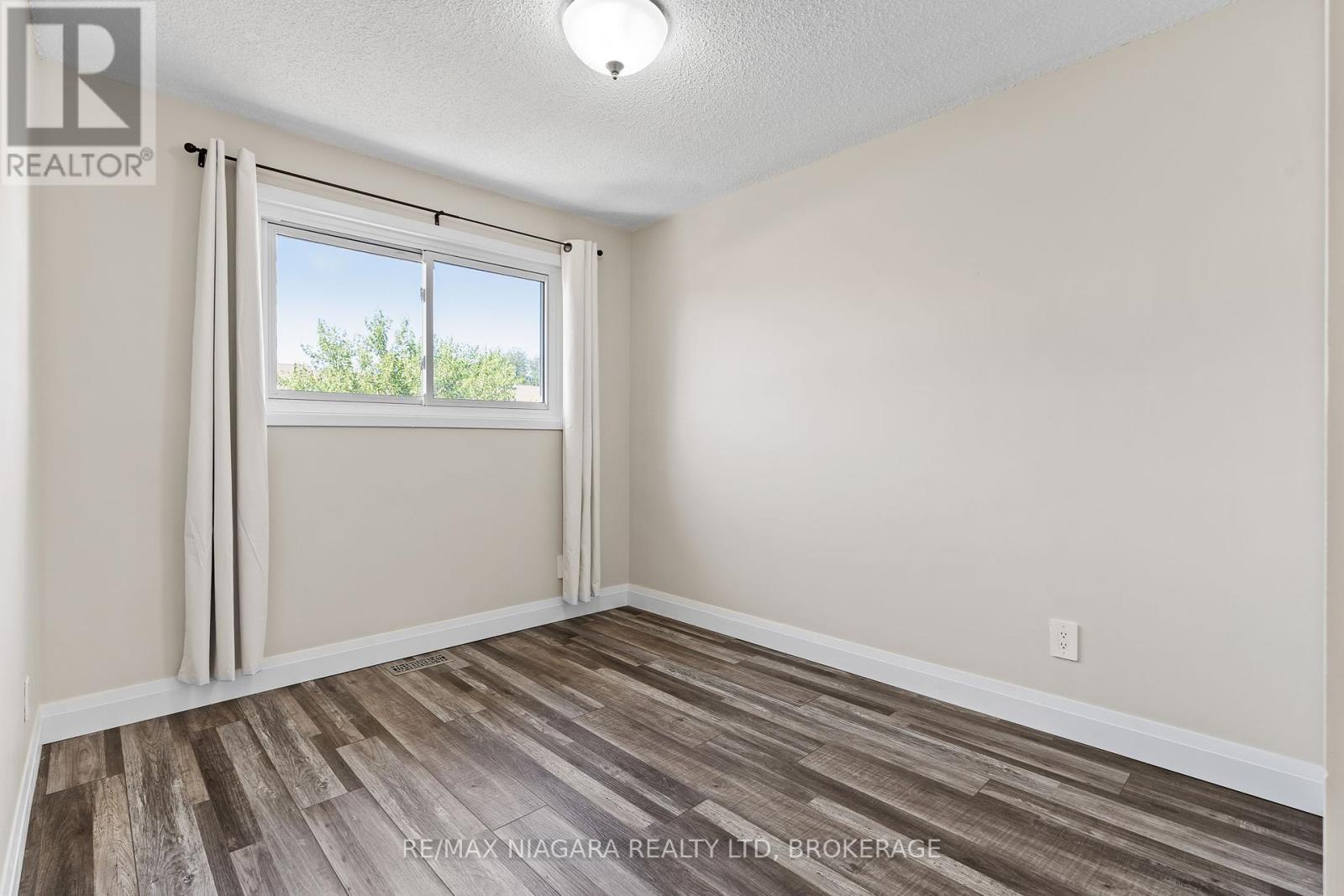 Photo 17 of 75 286 Cushman Road, St Catharines ON