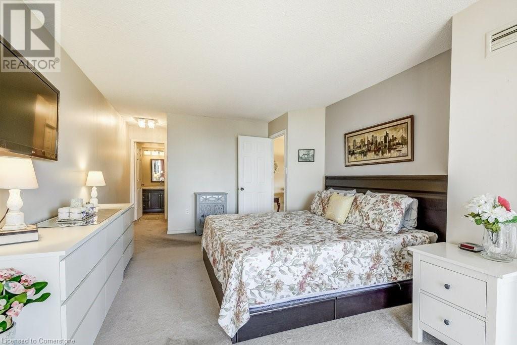 Photo 24 of 1201 North Shore Boulevard E Unit 706, Burlington ON