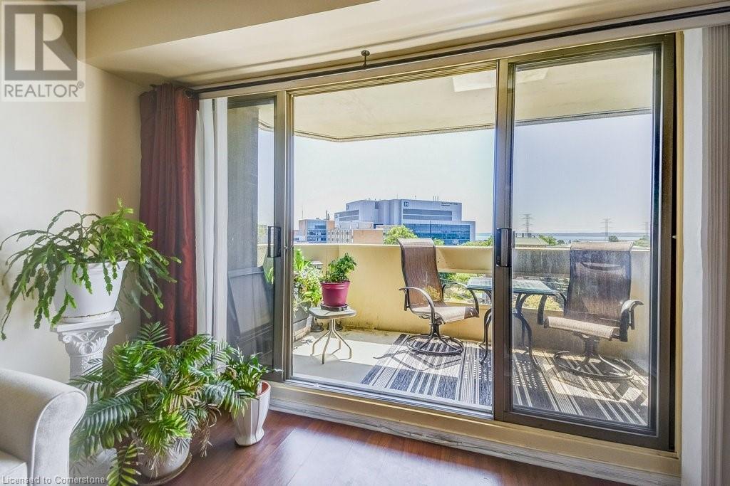 Photo 30 of 1201 North Shore Boulevard E Unit 706, Burlington ON