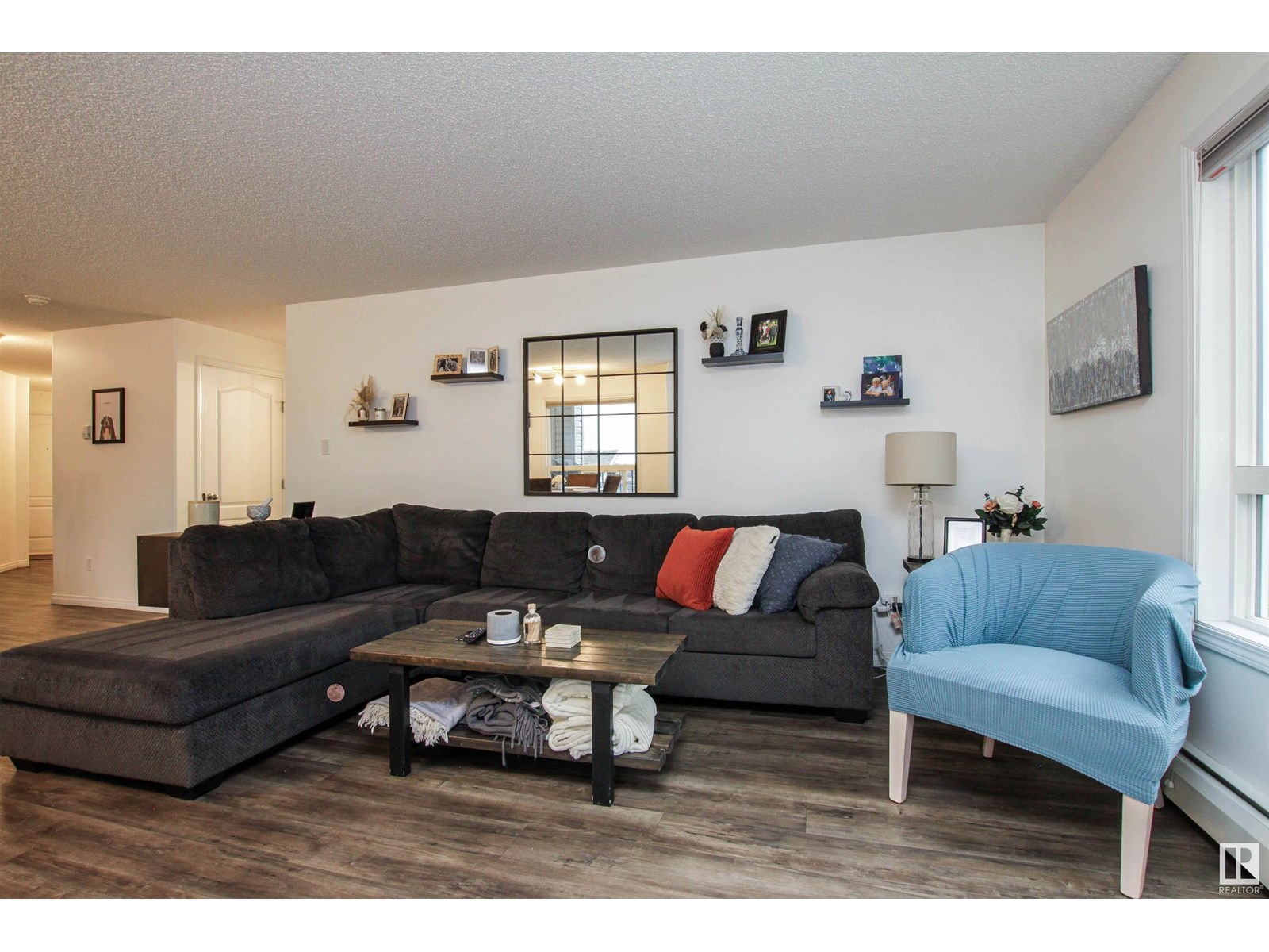 Photo 11 of 7208 7327 South Terwillegar Dr Nw, Edmonton AB