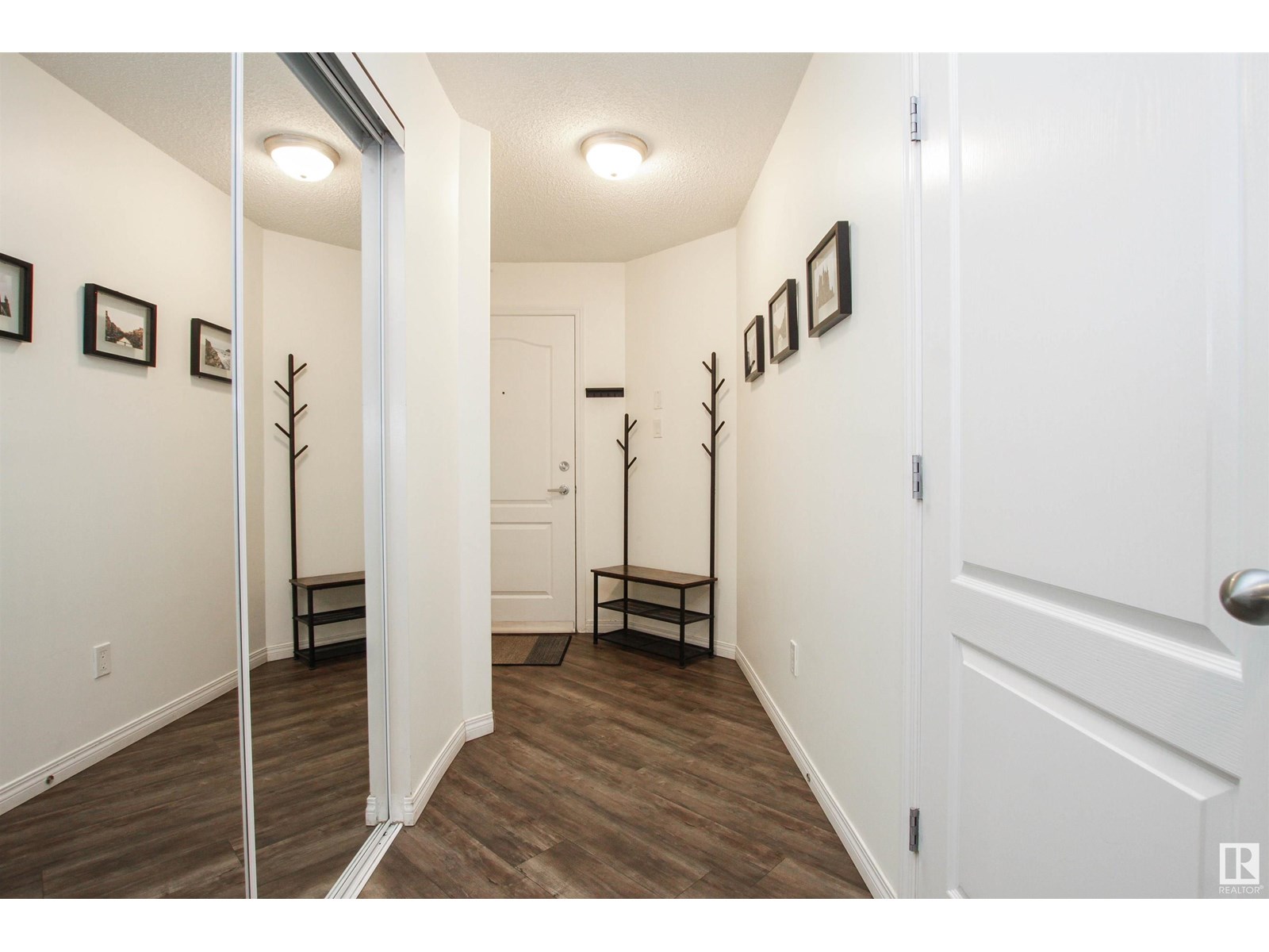 Photo 9 of 7208 7327 South Terwillegar Dr Nw, Edmonton AB