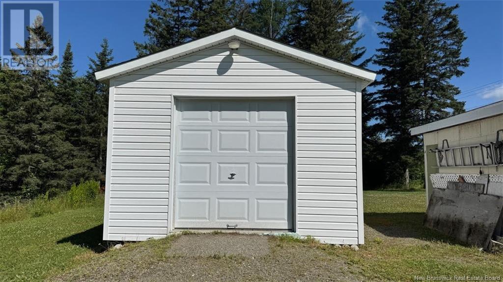 Photo 22 of 74 Frontiere Street, Saintfrancoisdemadawaska NB