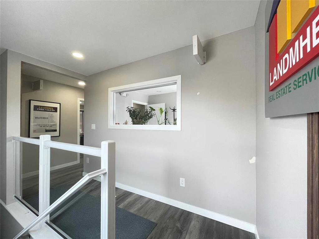Photo 31 of 984 Sargent Avenue Avenue, Winnipeg MB