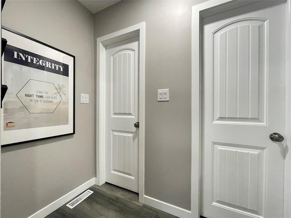 Photo 8 of 984 Sargent Avenue Avenue, Winnipeg MB