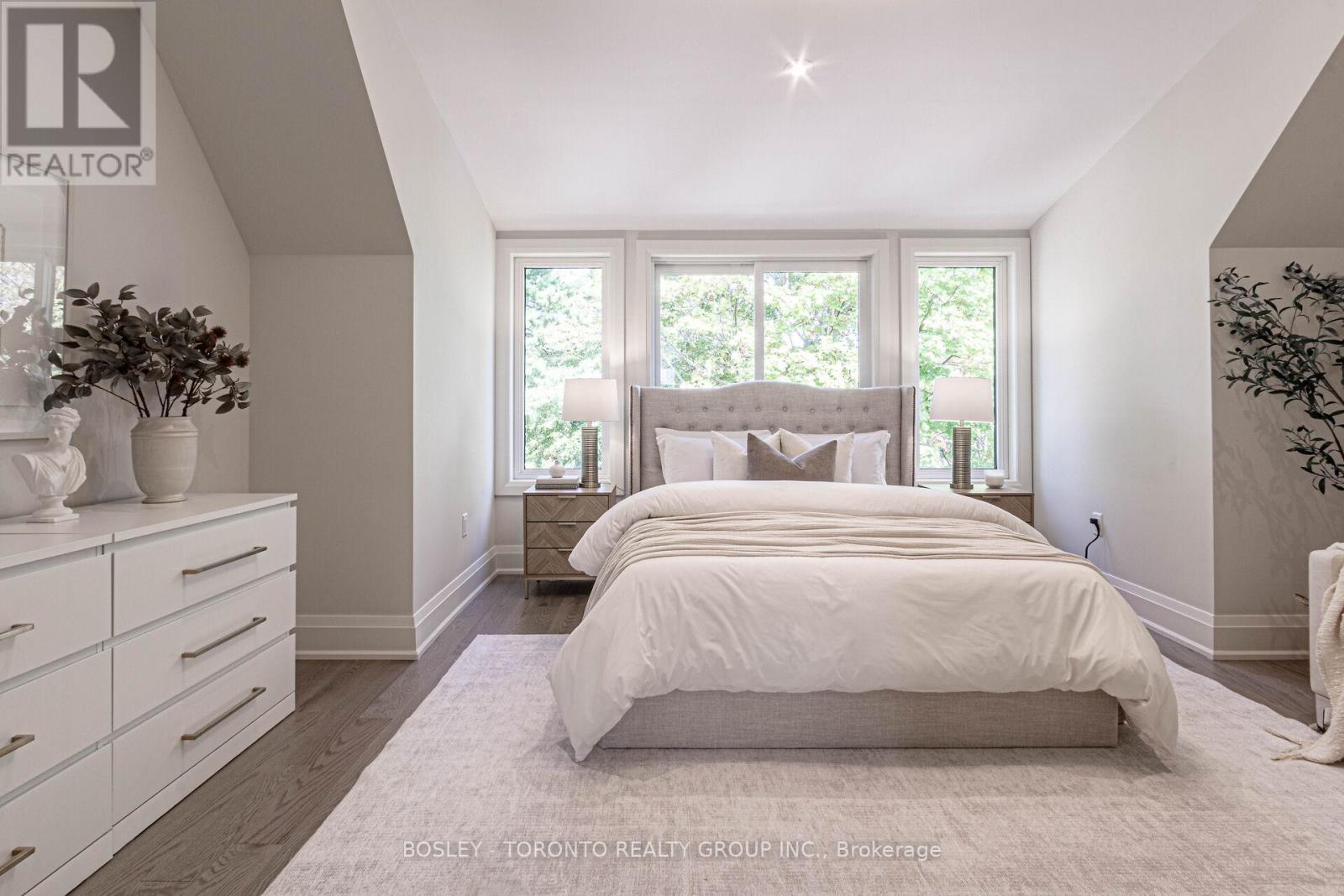 Photo 11 of 18 1138 Mona Road, Mississauga ON