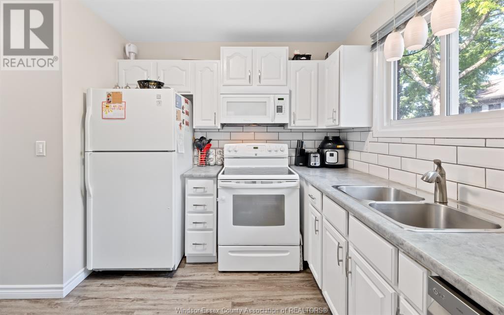 Photo 21 of 5510 Empress, Windsor ON