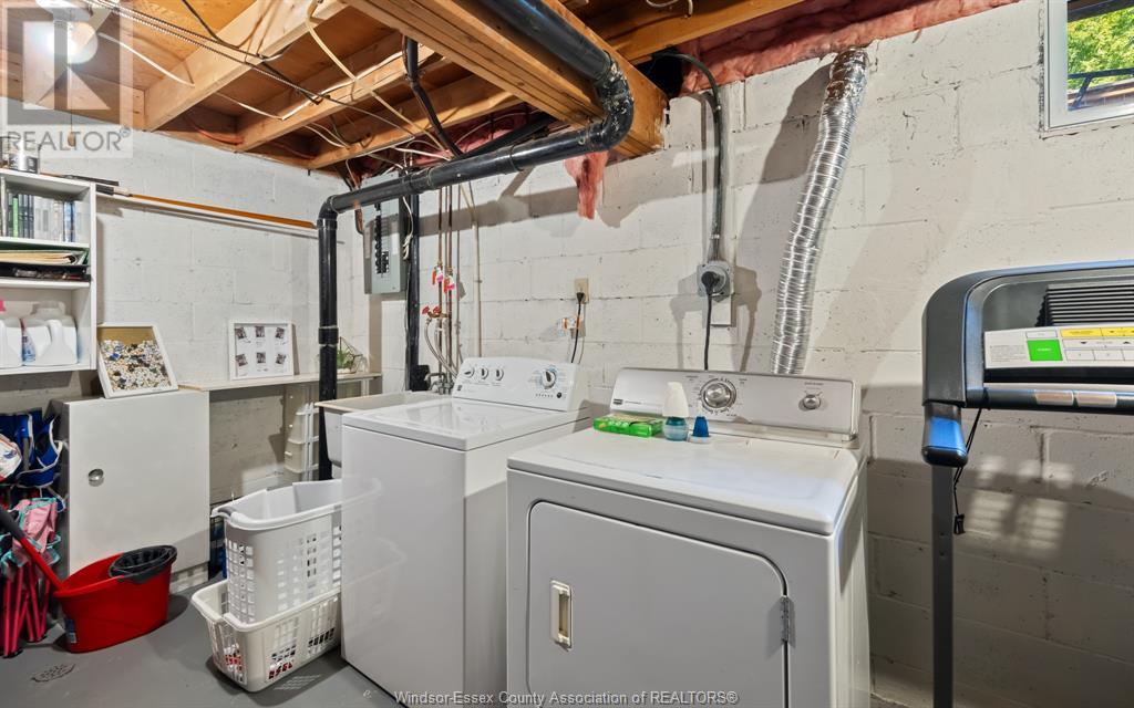 Photo 12 of 5510 Empress, Windsor ON