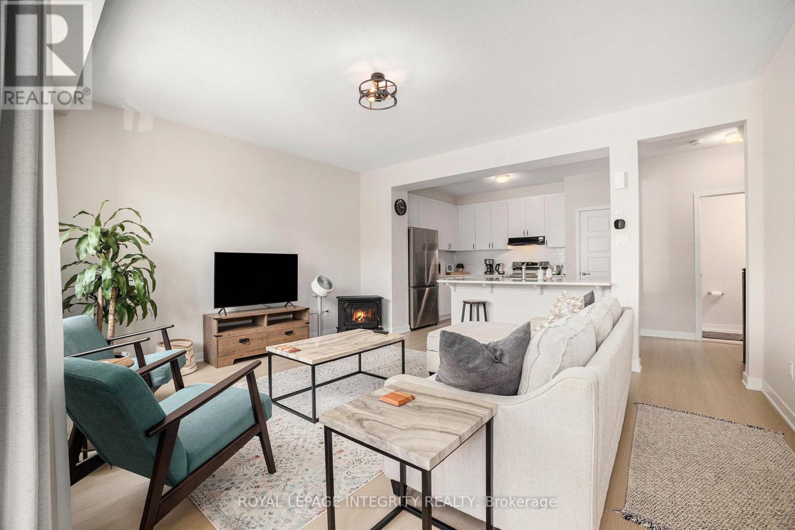 Photo 11 of 35 Stitch Mews, Ottawa ON