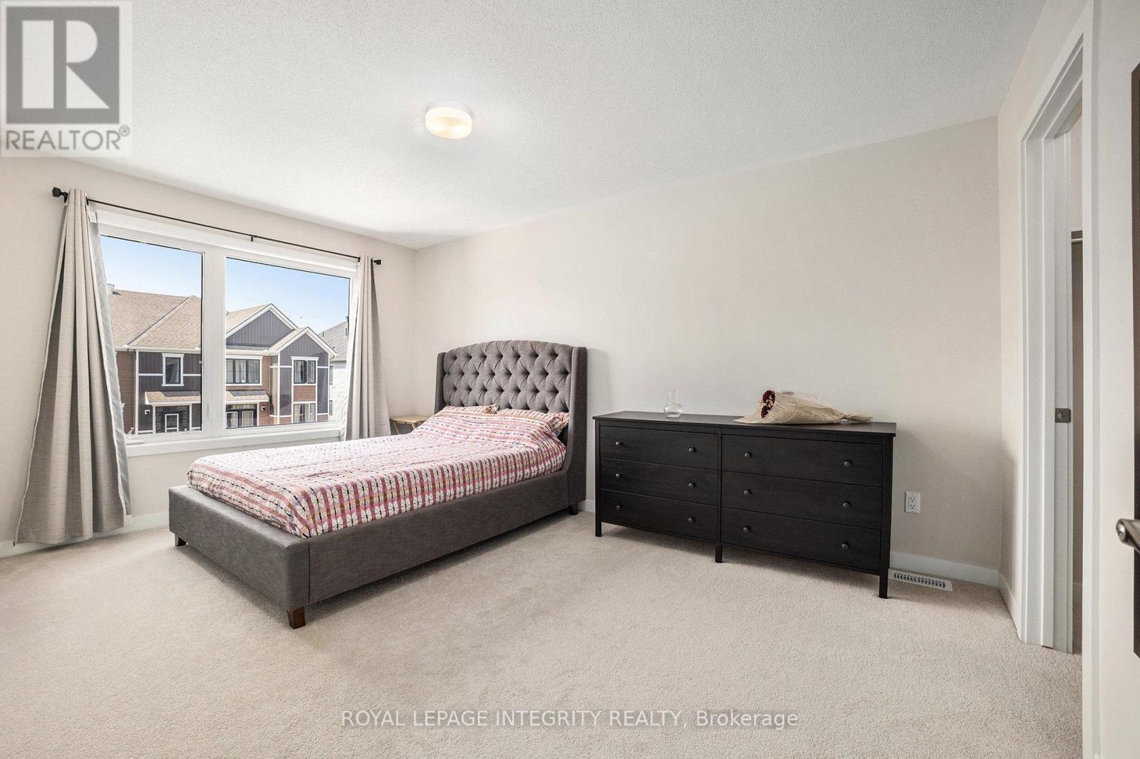 Photo 18 of 35 Stitch Mews, Ottawa ON