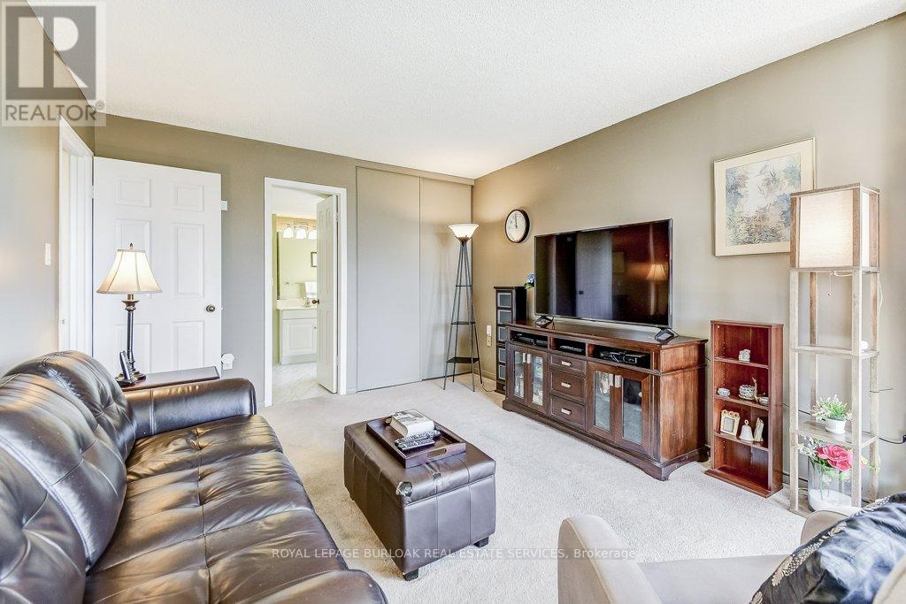 Photo 24 of 706 1201 North Shore Boulevard E, Burlington ON