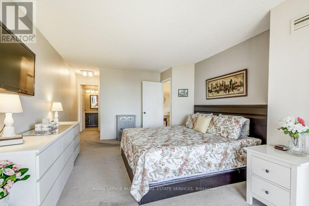 Photo 17 of 706 1201 North Shore Boulevard E, Burlington ON