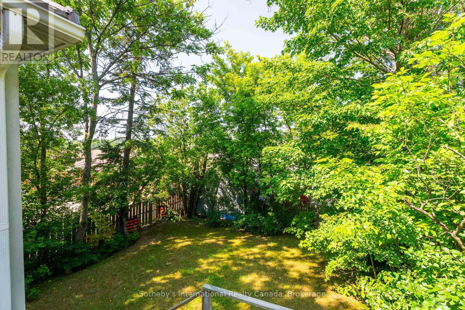 Photo 33 of 10 Fairy Avenue, Huntsville ON