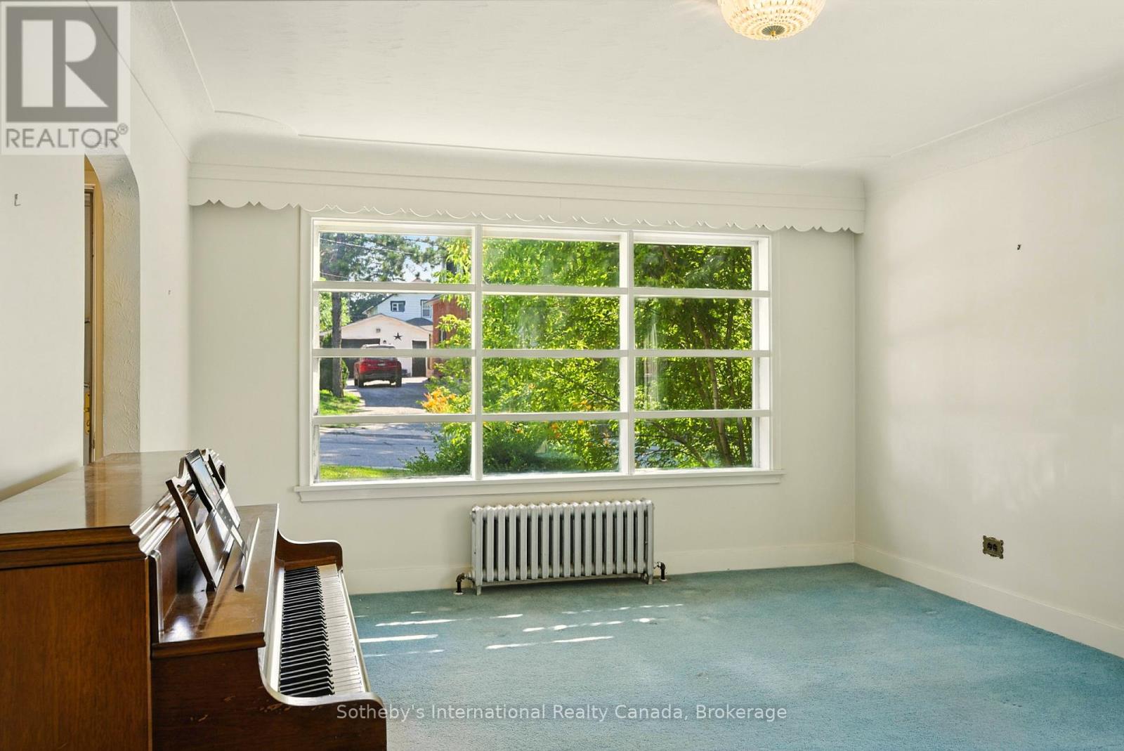 Photo 39 of 10 Fairy Avenue, Huntsville ON