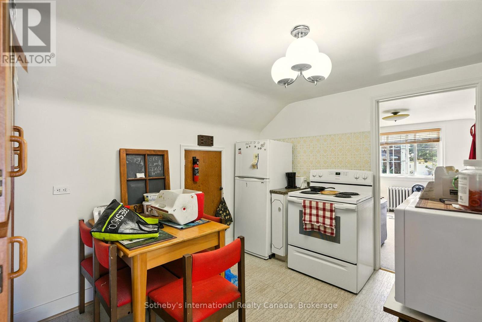Photo 16 of 10 Fairy Avenue, Huntsville ON
