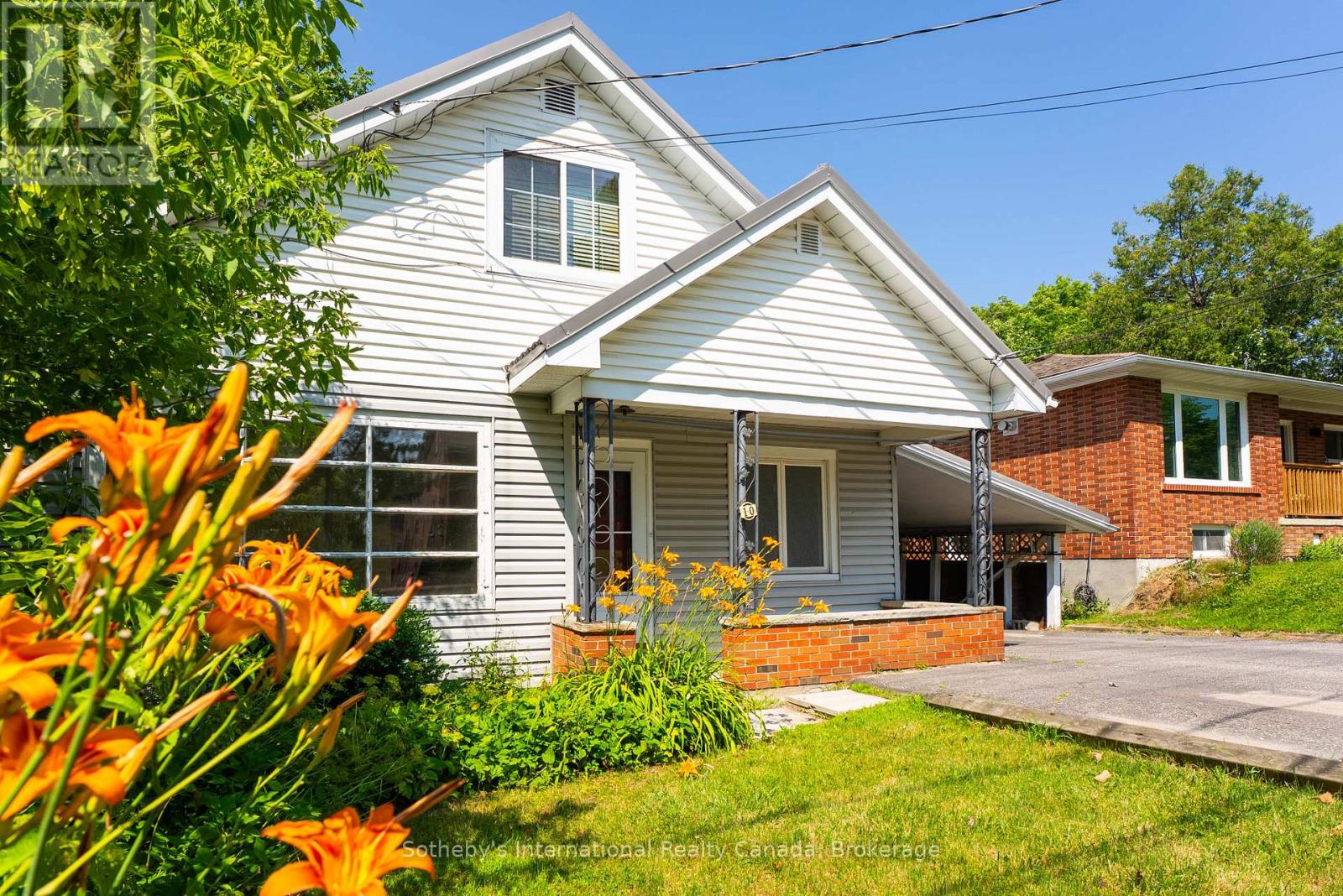 Photo 6 of 10 Fairy Avenue, Huntsville ON