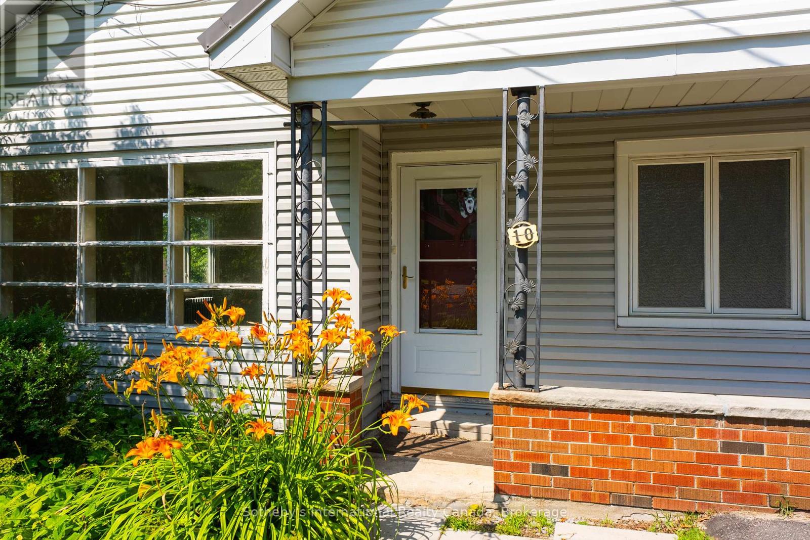 Photo 19 of 10 Fairy Avenue, Huntsville ON