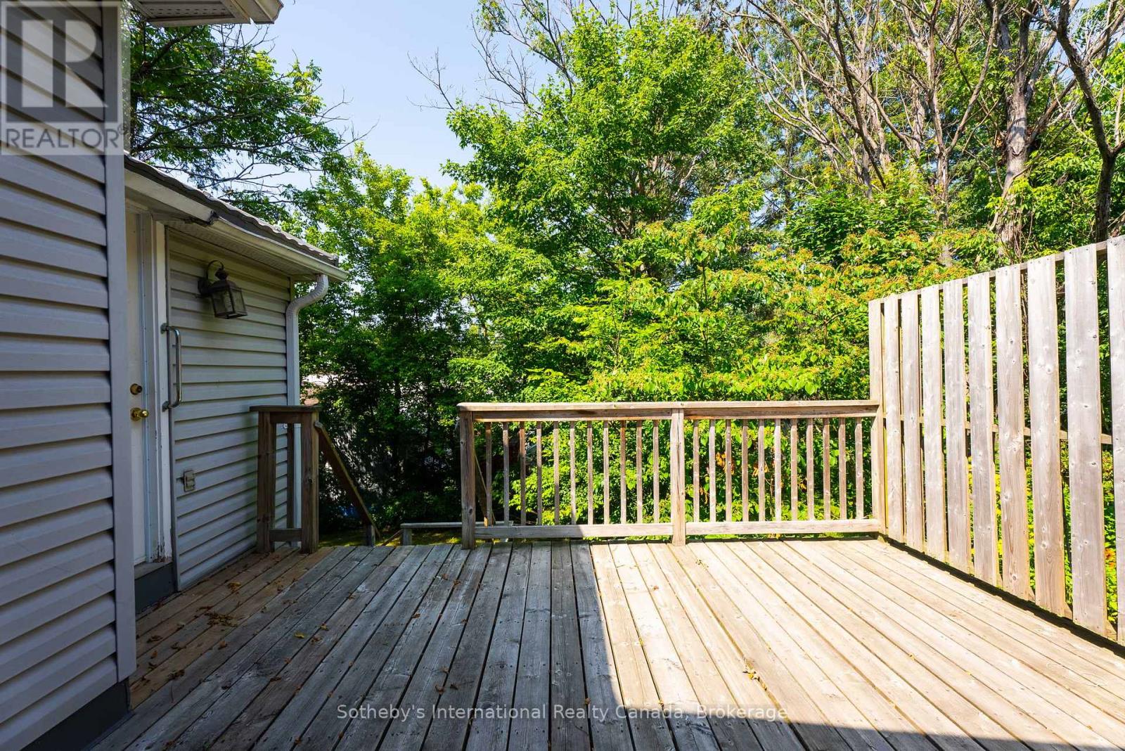Photo 21 of 10 Fairy Avenue, Huntsville ON