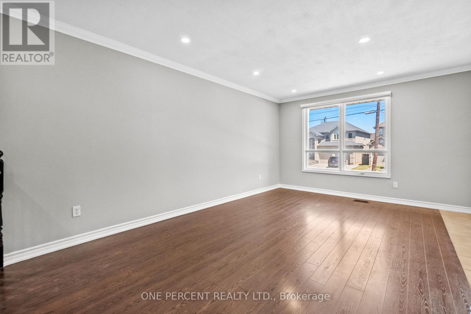 Photo 22 of 364 Red Oak Avenue, Hamilton ON
