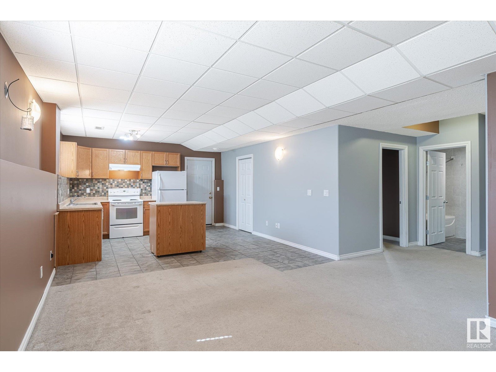 Photo 38 of 16204 51 St Nw, Edmonton AB