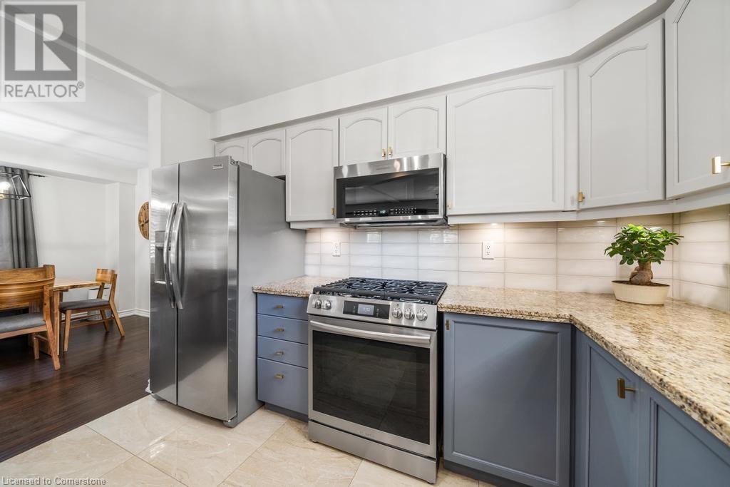 Photo 14 of 12 Valridge Court, Ancaster ON