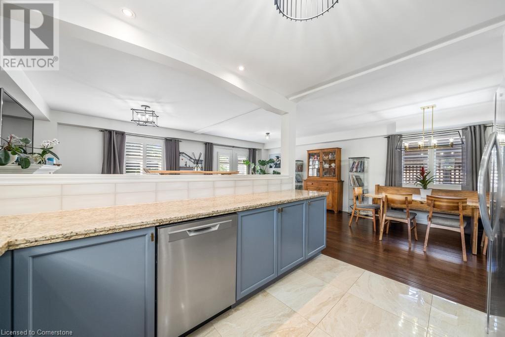 Photo 13 of 12 Valridge Court, Ancaster ON