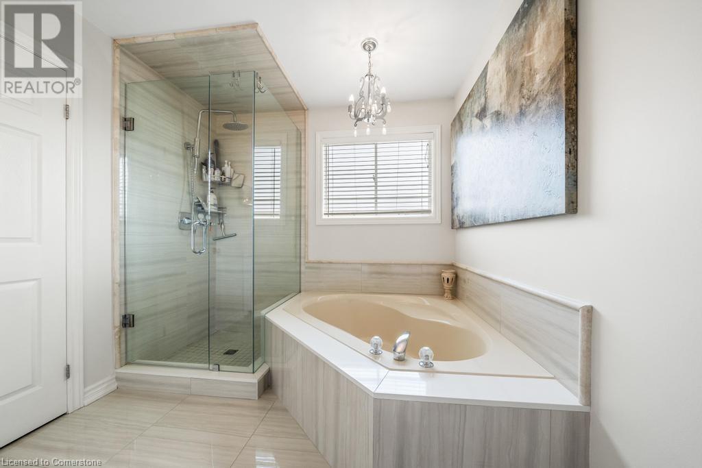 Photo 31 of 12 Valridge Court, Ancaster ON