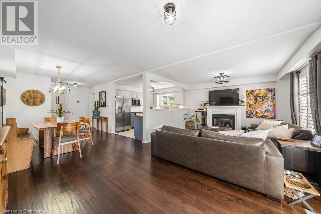 Photo 18 of 12 Valridge Court, Ancaster ON