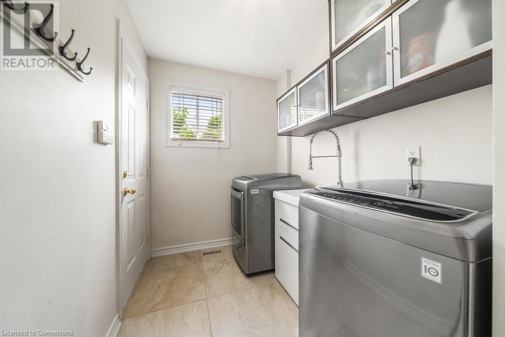 Photo 21 of 12 Valridge Court, Ancaster ON