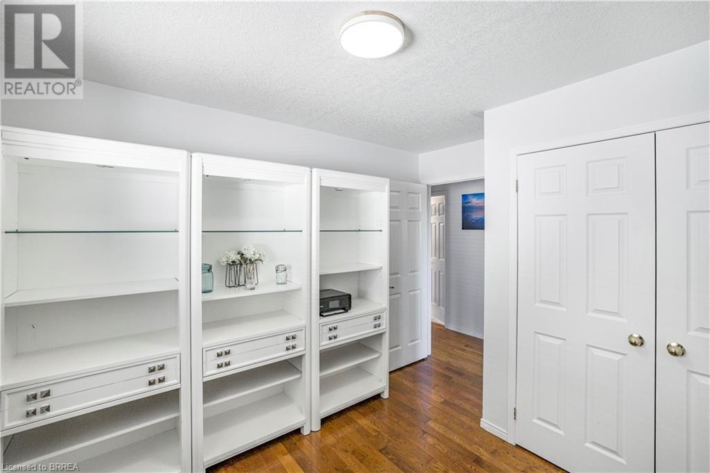 Photo 14 of 67 Wadsworth Crescent, Cambridge ON