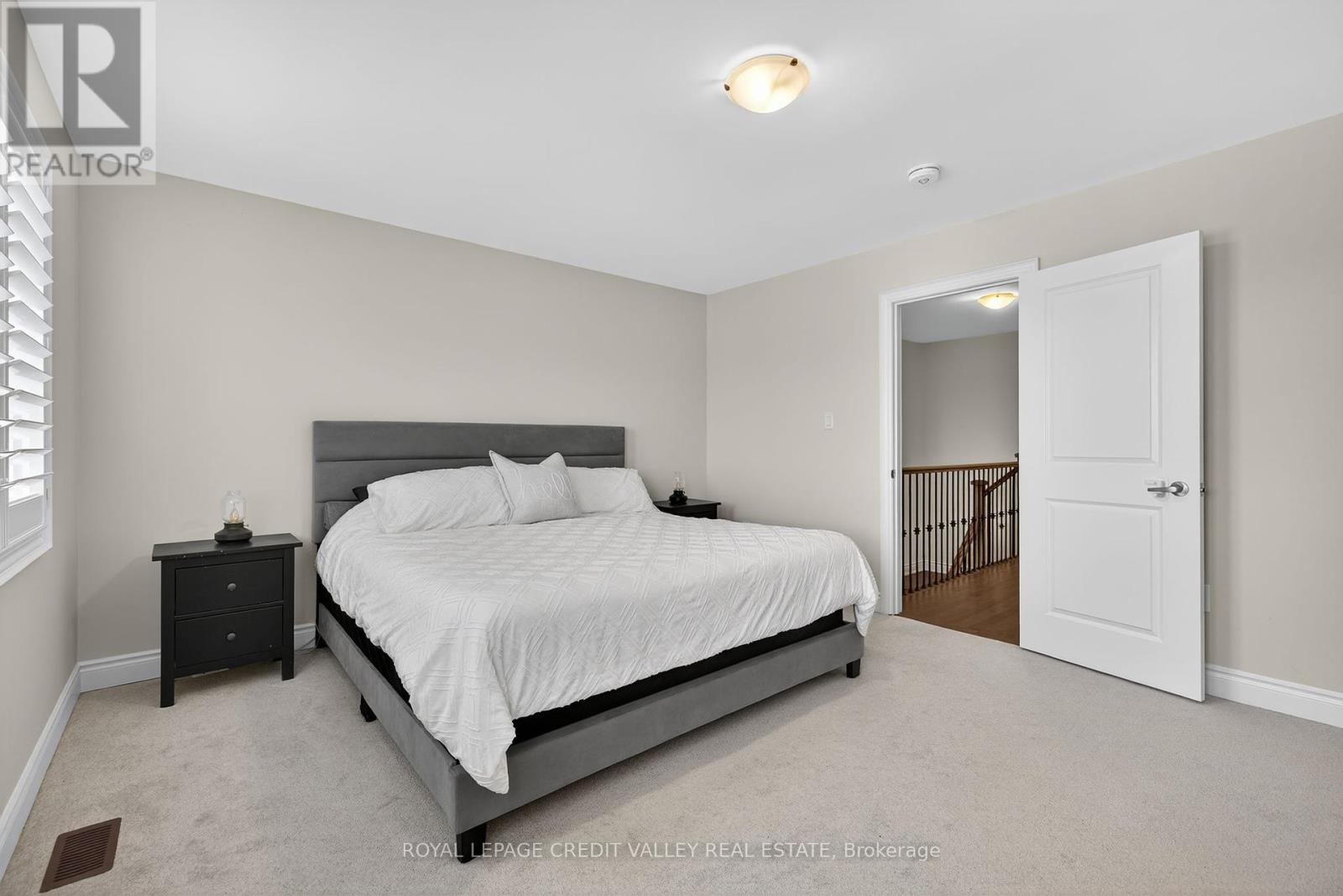 Photo 22 of 29 Janes Crescent, New Tecumseth ON