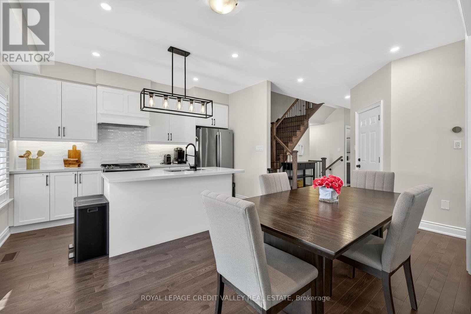 Photo 32 of 29 Janes Crescent, New Tecumseth ON