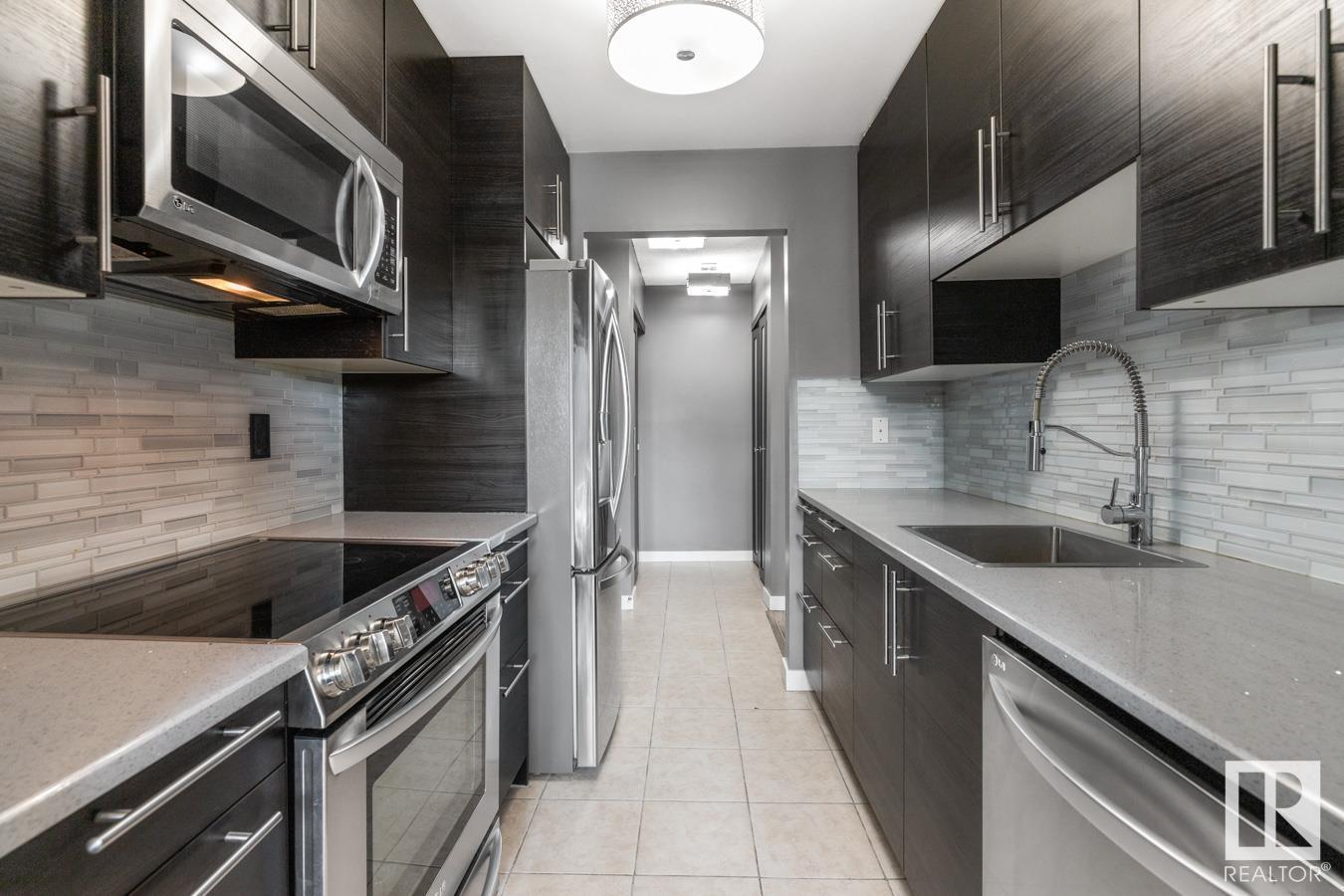 Photo 3 of 202 7207 171 St Nw, Edmonton AB