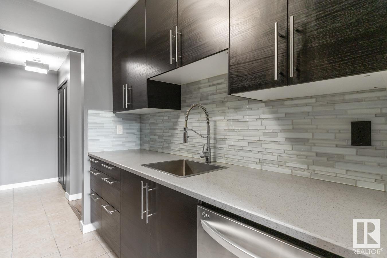 Photo 4 of 202 7207 171 St Nw, Edmonton AB