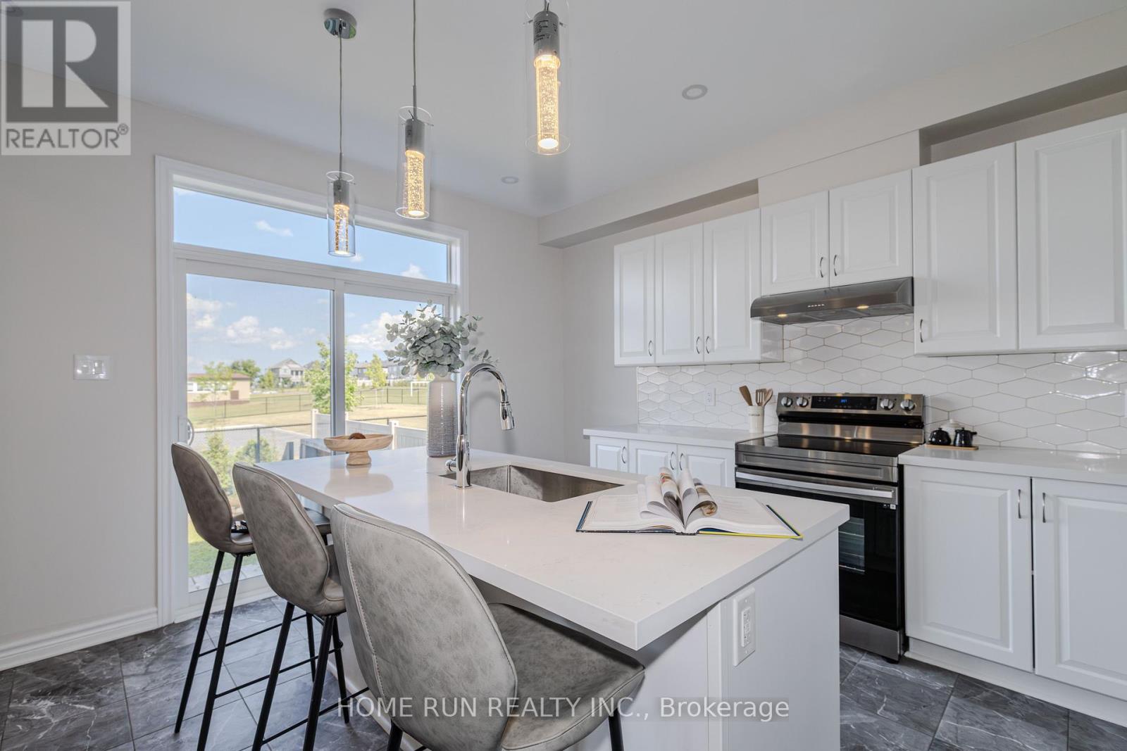 Photo 18 of 240 Alex Polowin Avenue, Ottawa ON