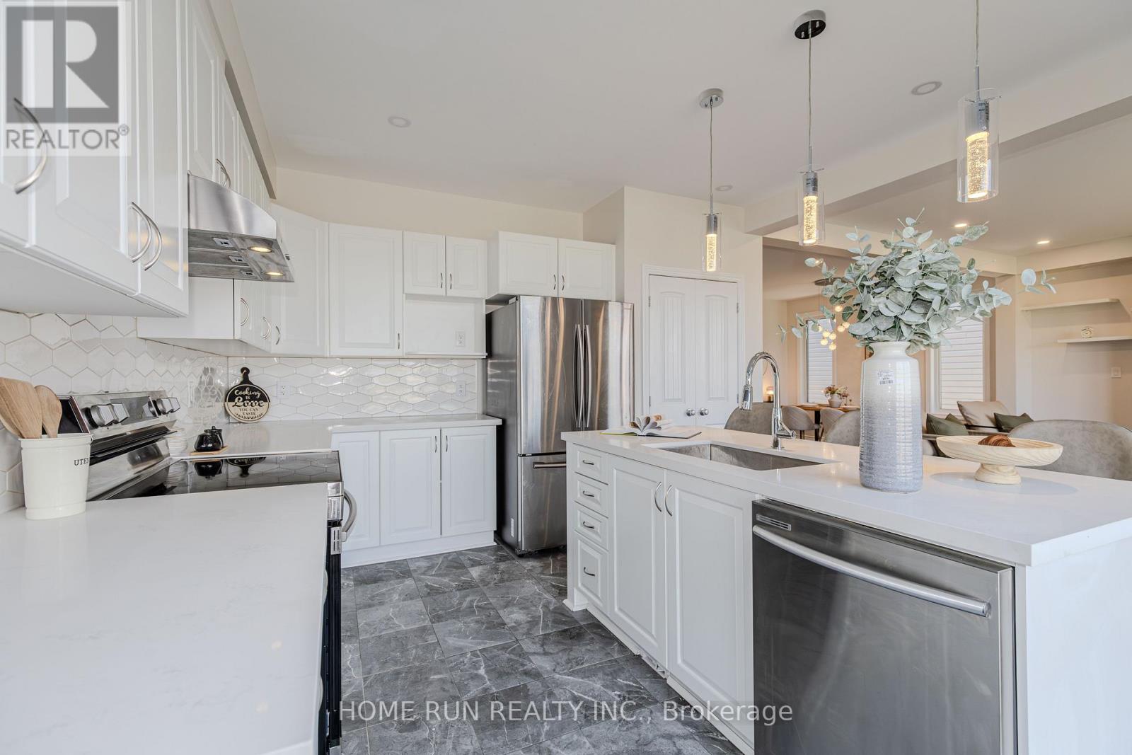 Photo 20 of 240 Alex Polowin Avenue, Ottawa ON