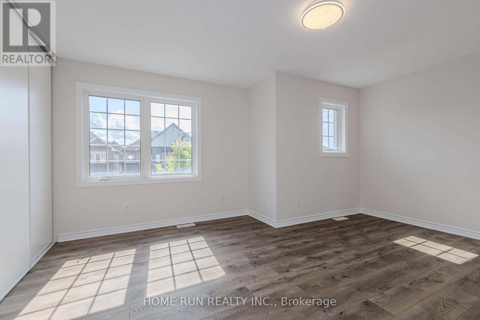Photo 32 of 240 Alex Polowin Avenue, Ottawa ON