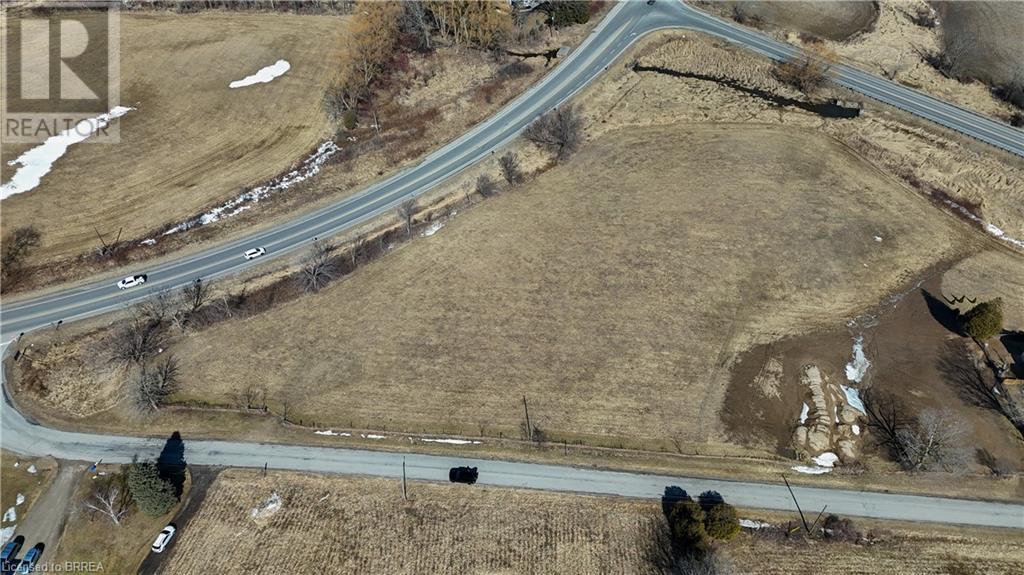 Photo 4 of 8 Campbell Drive, Mount Pleasant ON