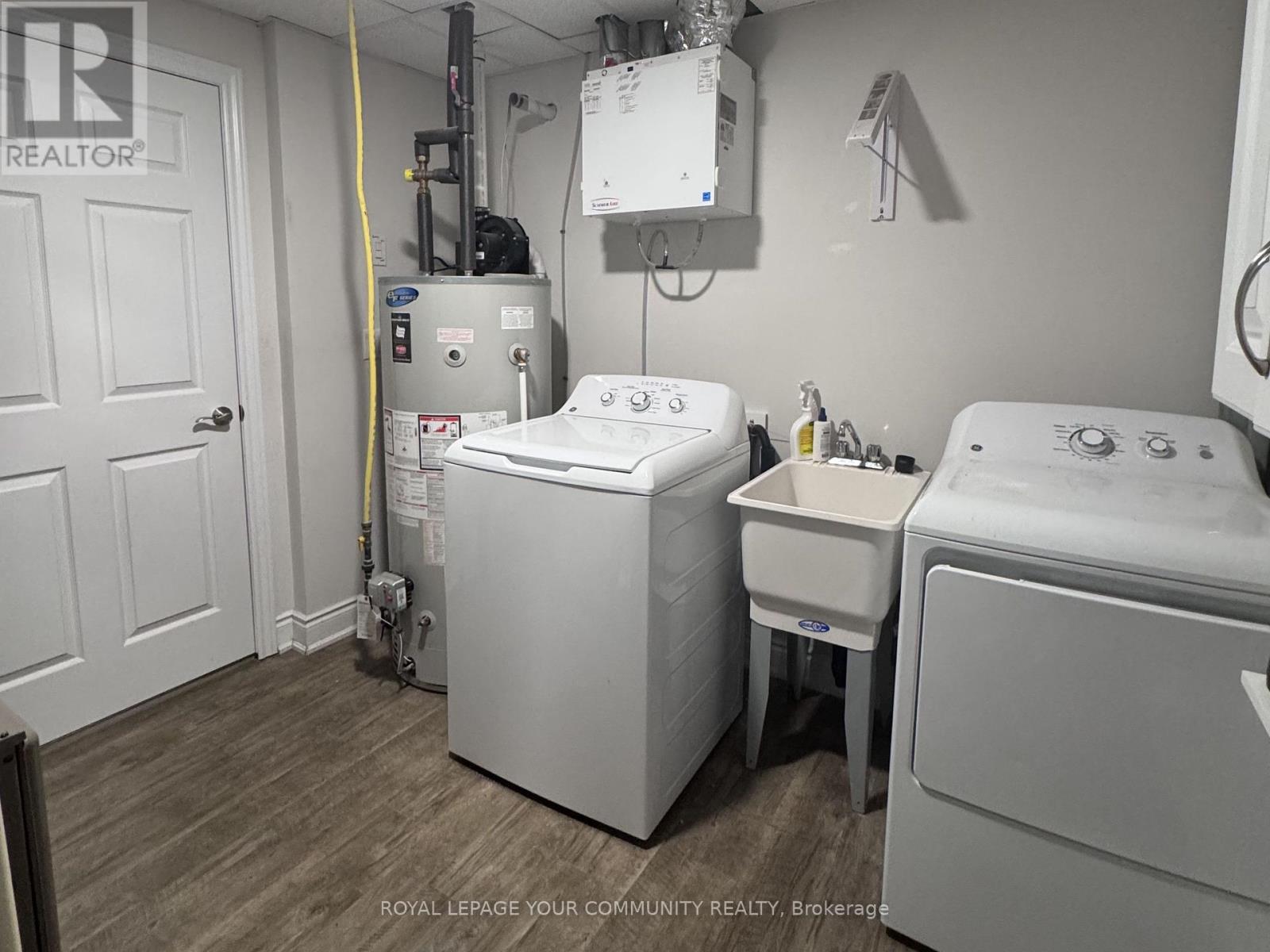 Photo 16 of 199 Lucy Lane, Orillia ON