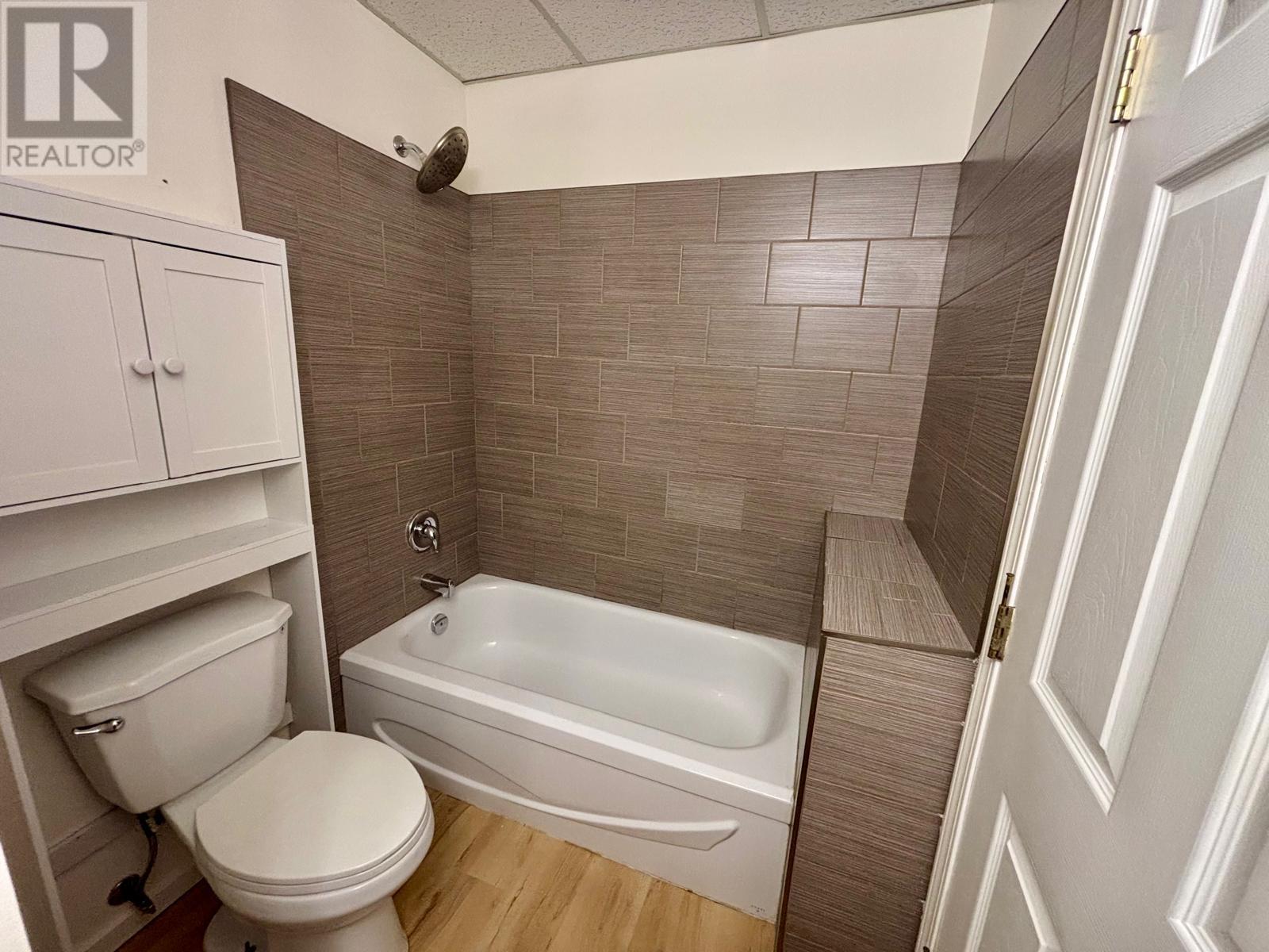 3610 Eagle Bay Road Unit# D, Eagle Bay